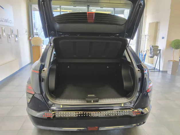 HYUNDAI Kona 65,4 kWh Electric Amplia