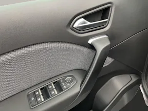 RENAULT Captur 1.8 E-Tech techno