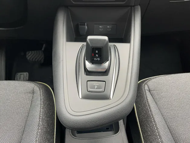 RENAULT Captur 1.8 E-Tech techno