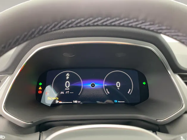 RENAULT Captur 1.8 E-Tech techno