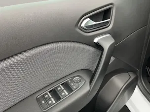 RENAULT Captur 1.8 E-Tech techno