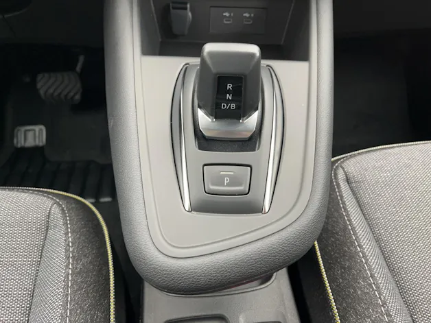 RENAULT Captur 1.8 E-Tech techno