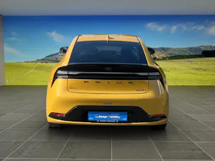 Toyota Prius 2.0 Plug-In-Hybrid Style
