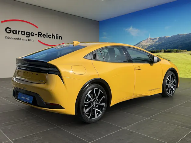 Toyota Prius 2.0 Plug-In-Hybrid Style