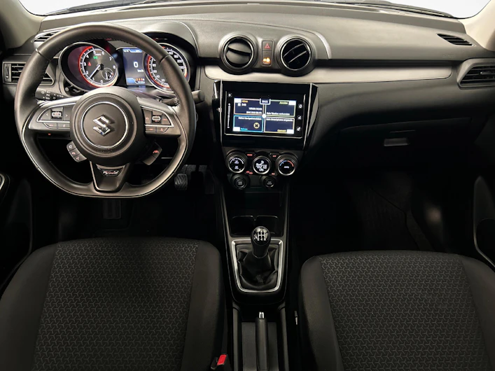 immagine del veicolo SUZUKI SWIFT