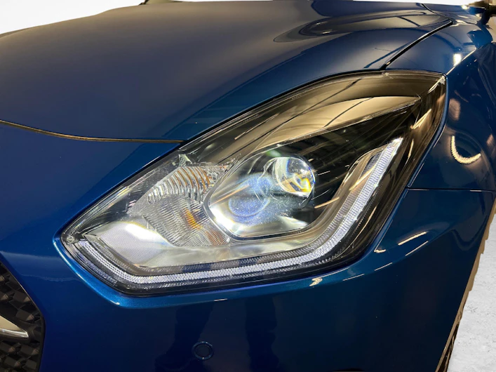 immagine del veicolo SUZUKI SWIFT