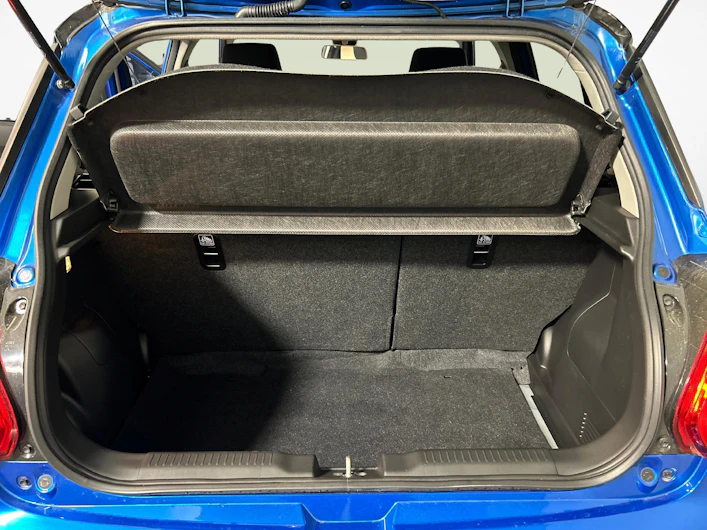 immagine del veicolo SUZUKI SWIFT