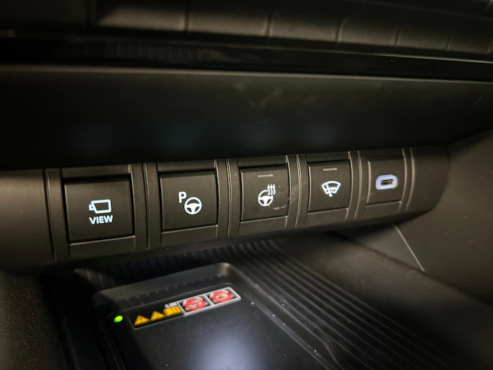 image du véhicule TOYOTA C-HR