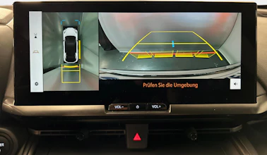 https://vehicle.imgix.net/4506823/caf24f5d-ad13-46cf-a819-30860a5d63df.jpg