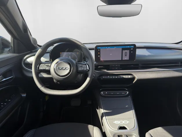 FIAT 600 1.2 Hybrid 145 Sport