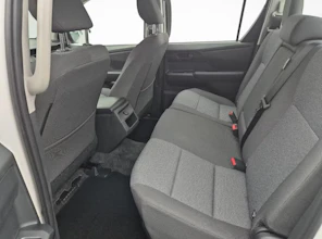 https://vehicle.imgix.net/4506855/fae9ea24-a4e2-4294-ba4e-4a53387ff94b.jpg