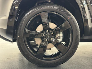 Fahrzeugbild LAND ROVER Defender 90 3.0 D I6 250 X-Dynamic SE
