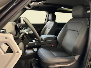 Fahrzeugbild LAND ROVER Defender 90 3.0 D I6 250 X-Dynamic SE