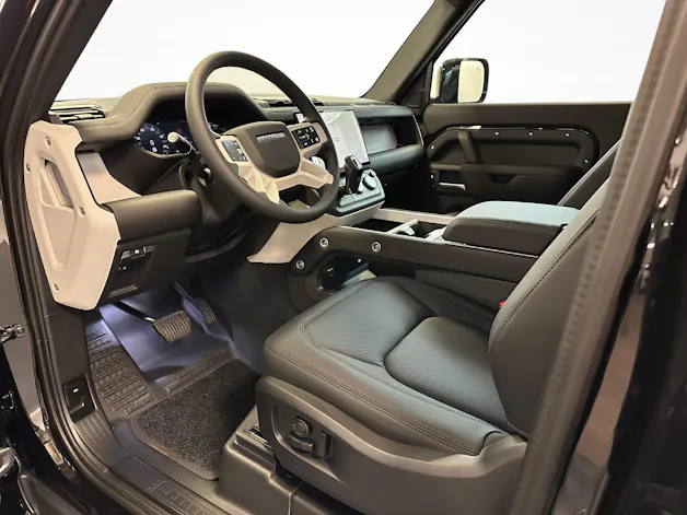 Land Rover Defender 90 3.0 D I6 250 X-Dynamic SE