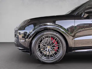PORSCHE Cayenne GTS
