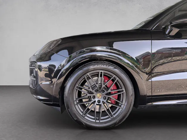 PORSCHE Cayenne GTS