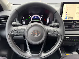 Toyota Yaris 1.5 VVT-i HSD Trend