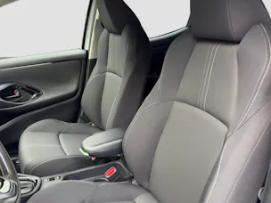 Toyota Yaris 1.5 VVT-i HSD Trend