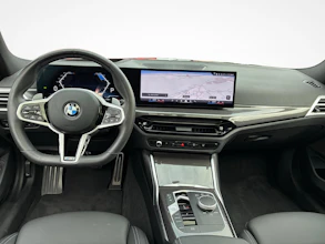 https://vehicle.imgix.net/4506908/682ac1f9-73e0-4ad5-8f42-0c6ba124a28b.jpg
