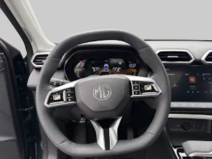 MG ZS 1.5 Hybrid+ Luxury