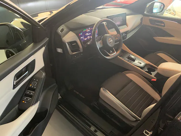 NISSAN Qashqai 1.5 VC-T Tekna+