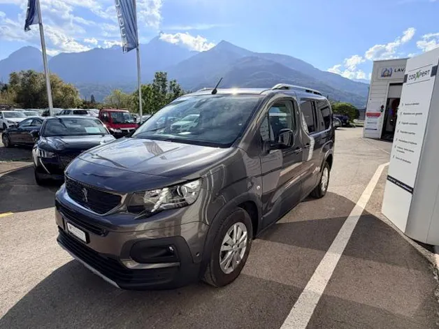 PEUGEOT Rifter Long 1.2 PureTech 130 Allure Pack 7P