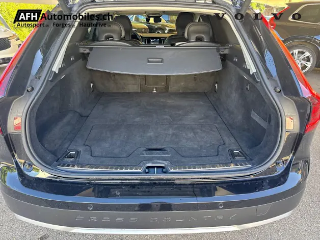 VOLVO V90 Cross Country 2.0 B5 Plus