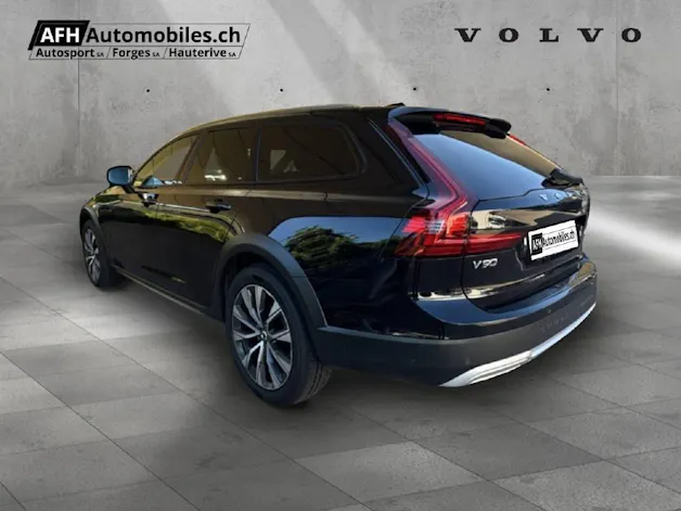 VOLVO V90 Cross Country 2.0 B5 Plus