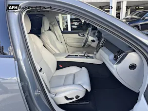 VOLVO XC60 2.0 T6 TE Ultimate Dark eAWD