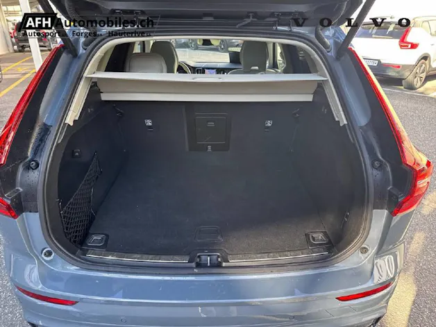 VOLVO XC60 2.0 T6 TE Ultimate Dark eAWD