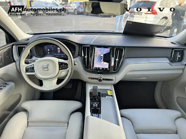 VOLVO XC60 2.0 T6 TE Ultimate Dark eAWD