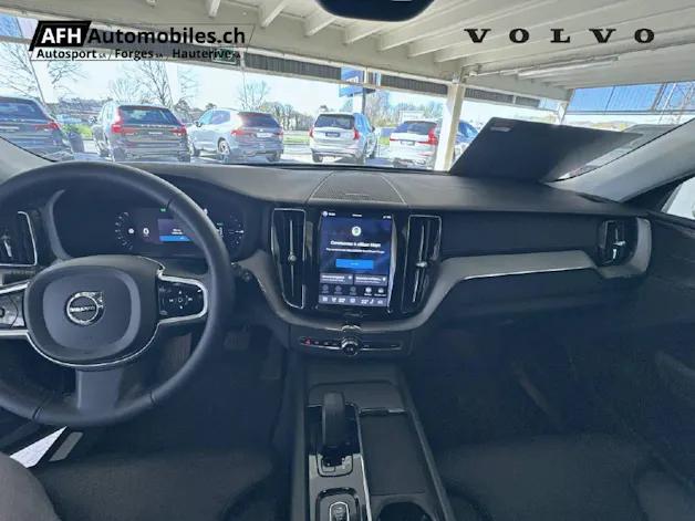 VOLVO XC60 2.0 T6 TE Ultimate Dark eAWD