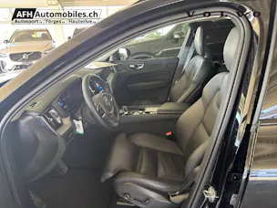 VOLVO XC60 2.0 T6 TE Ultimate Dark eAWD