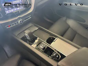 VOLVO XC60 2.0 T6 TE Ultimate Dark eAWD