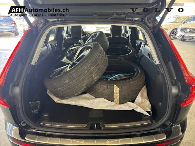 VOLVO XC60 2.0 T6 TE Ultimate Dark eAWD