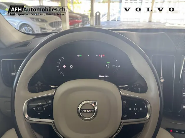 VOLVO XC60 2.0 T6 TE Ultimate Dark eAWD