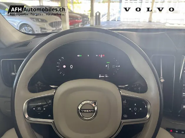 VOLVO XC60 2.0 T6 TE Ultimate Dark eAWD