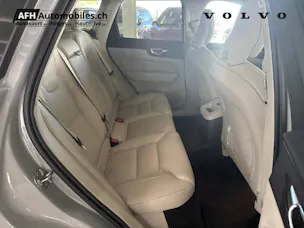VOLVO XC60 2.0 T6 TE Ultimate Dark eAWD
