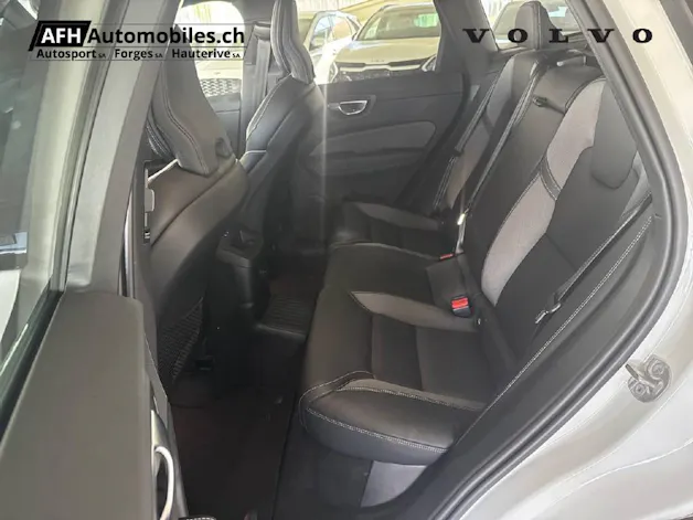 VOLVO XC60 2.0 T6 TE Ultimate Dark eAWD