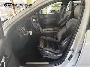 VOLVO XC60 2.0 T6 TE Ultimate Dark eAWD