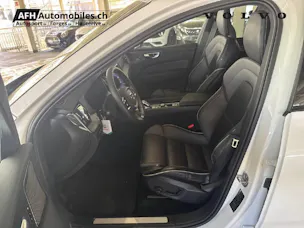 VOLVO XC60 2.0 T6 TE XCENTRIC eAWD