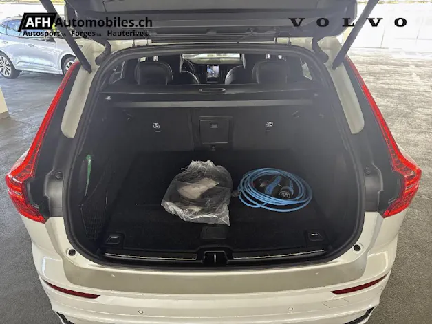 VOLVO XC60 2.0 T6 TE XCENTRIC eAWD