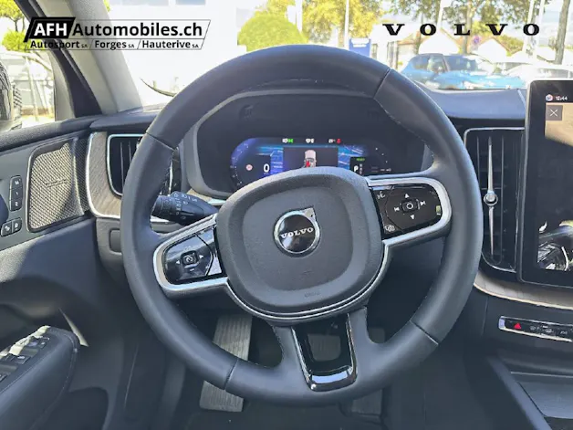 VOLVO XC60 2.0 T6 TE Plus Dark eAWD