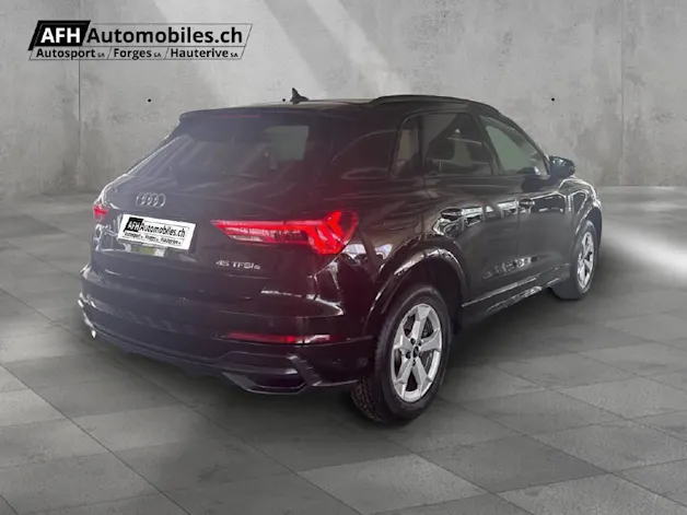 AUDI Q3 1.4 45 TFSI e S line S-Tronic