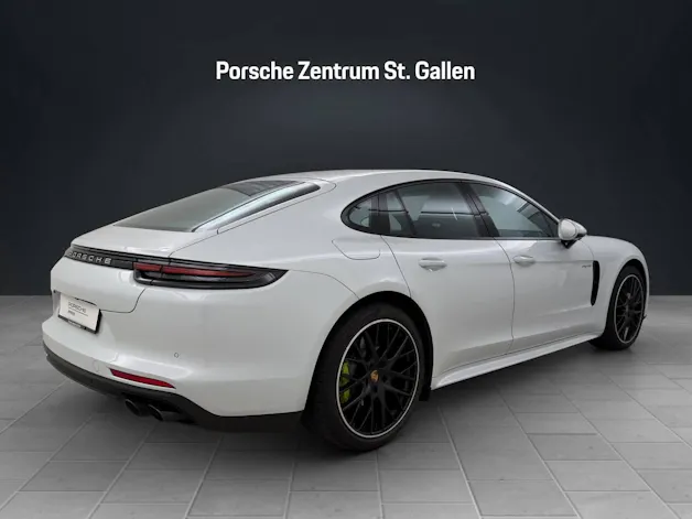 PORSCHE Panamera 4 E-Hybrid