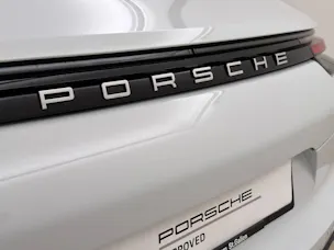 PORSCHE Panamera 4 E-Hybrid