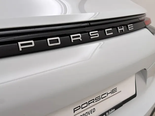 PORSCHE Panamera 4 E-Hybrid