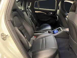 PORSCHE Panamera 4 E-Hybrid