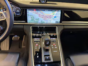 PORSCHE Panamera 4 E-Hybrid