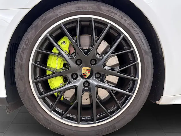 PORSCHE Panamera 4 E-Hybrid